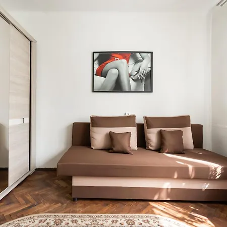 Okecie Standard Apartment Warsaw